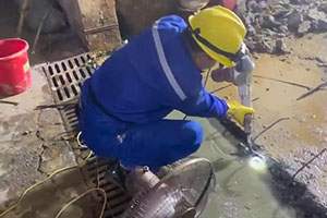 潜江地下室伸缩缝堵漏施工视频